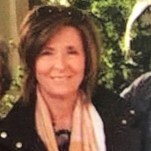 Meet your Posher, Cynthia